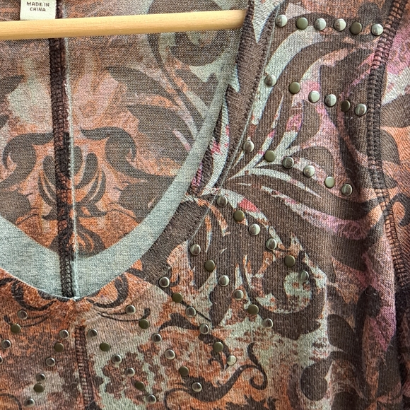 Women's Top - Picture 4 of 5